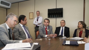 Sindifisco participa de reunião com Rachid para tratar sobre censura a Auditor